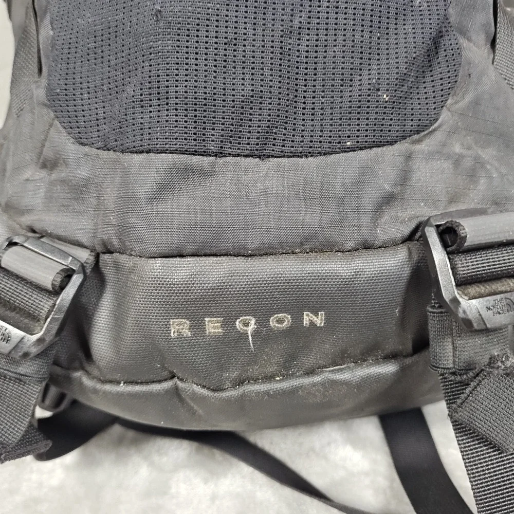 The North Face Recon Backpack Black NF0A52SH4HF Bag Laptop Sleeve Travel